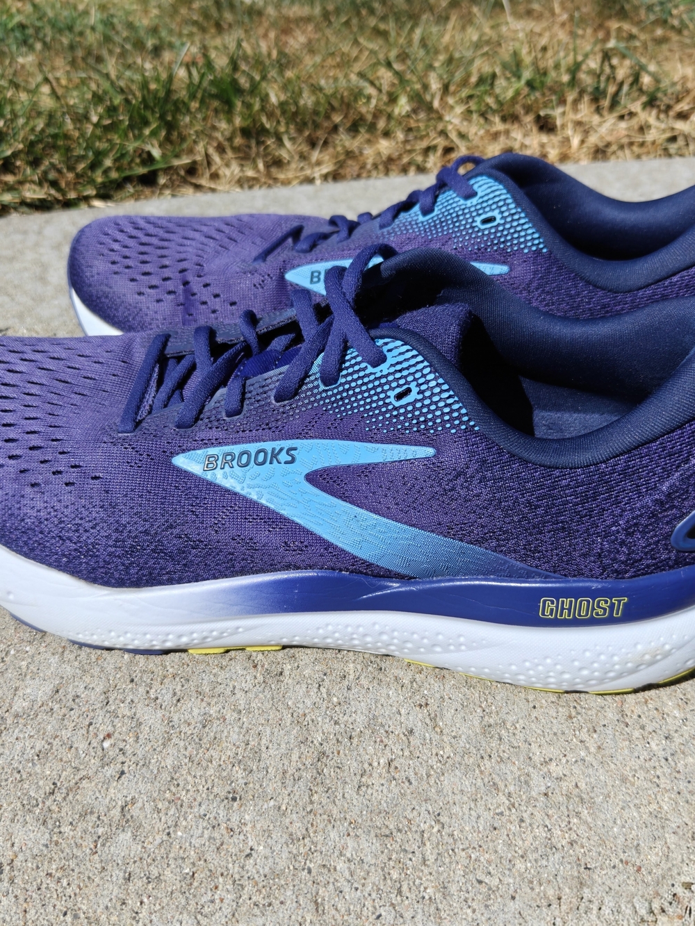Brooks Ghost 16 Mens Size 11 D Purple Blue Running Shoes Cushion *Read